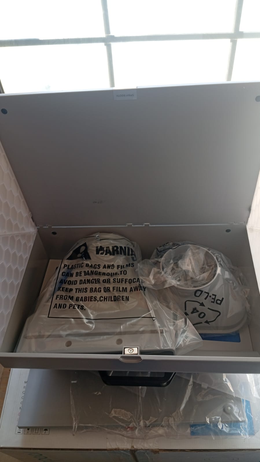 Cabina Portatil Para Pintura En Aerosol, Master Airbrush Kit.