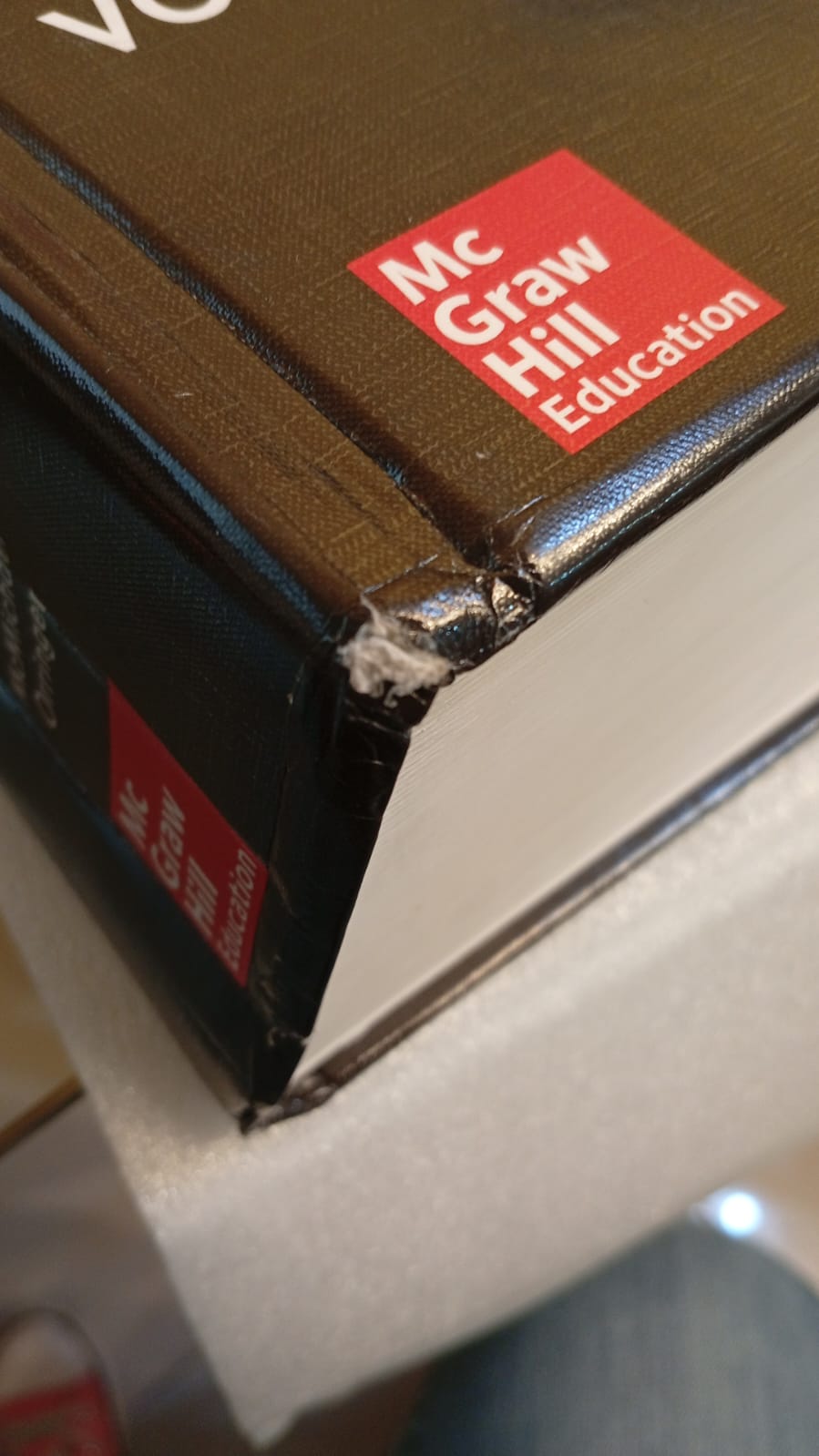 Libro Fitzpatrick's Dermatology, 9th Edicion, Volumen 1, editorial McGraw.