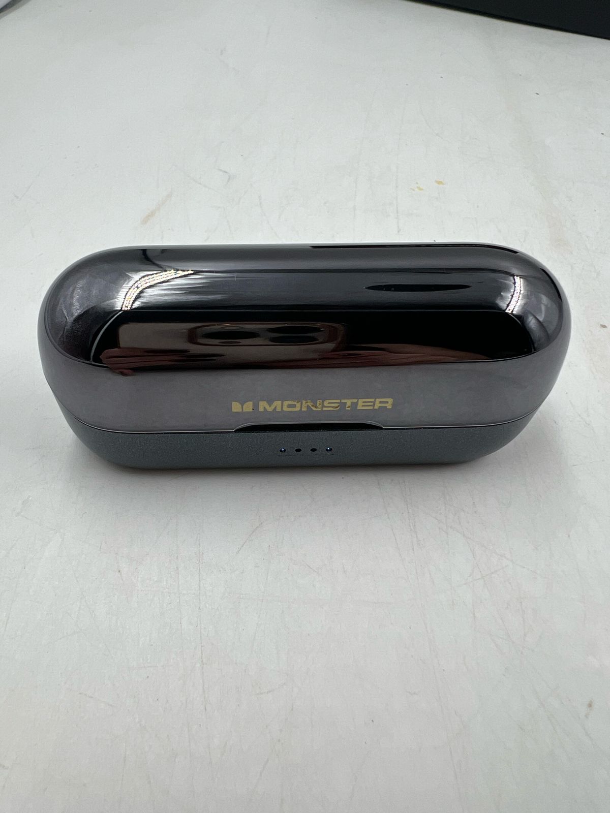 Auriculares inalámbricos Monster AC601 con clip