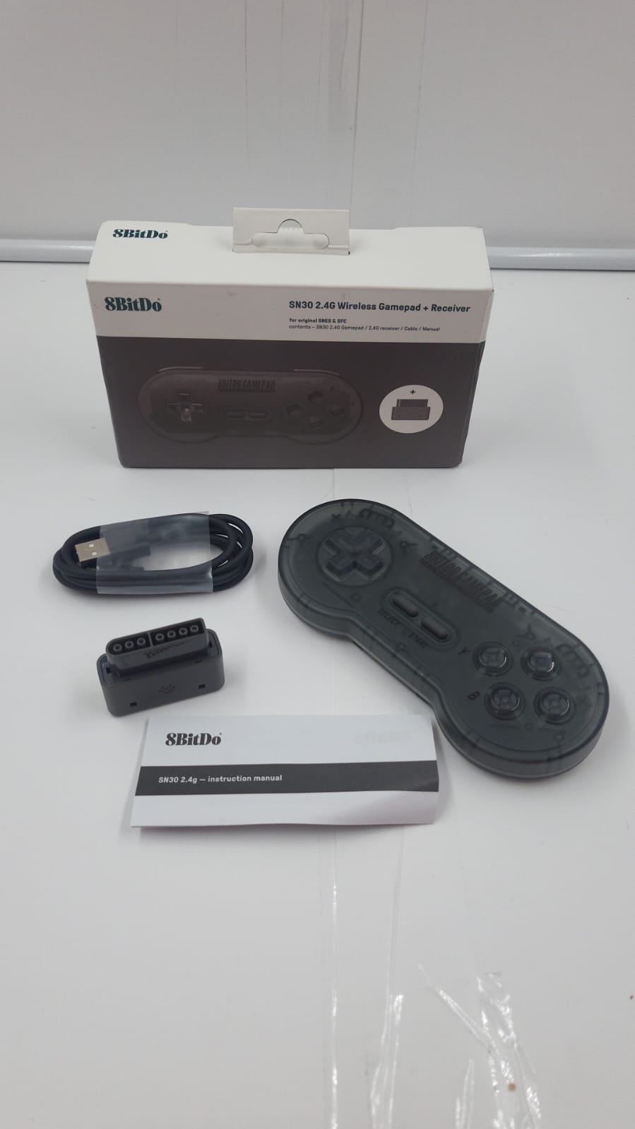 8Bitdo Sn30 2.4G Wireless Gamepad for Original SNES/Sfc (Transparent Edition)