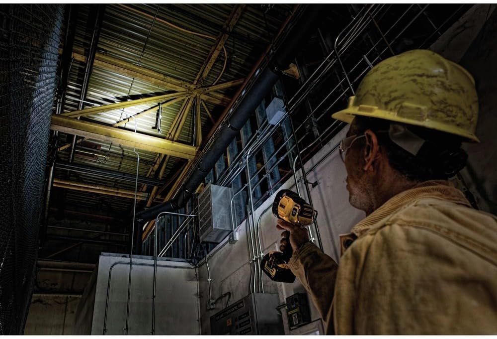 DEWALT Reflector de Luces Led 20V máx., DCL043, (USADO).