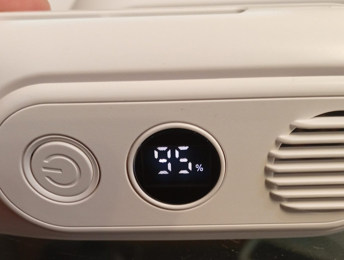 Ventilador de cuello portátil sin aspas, recargable por USB.