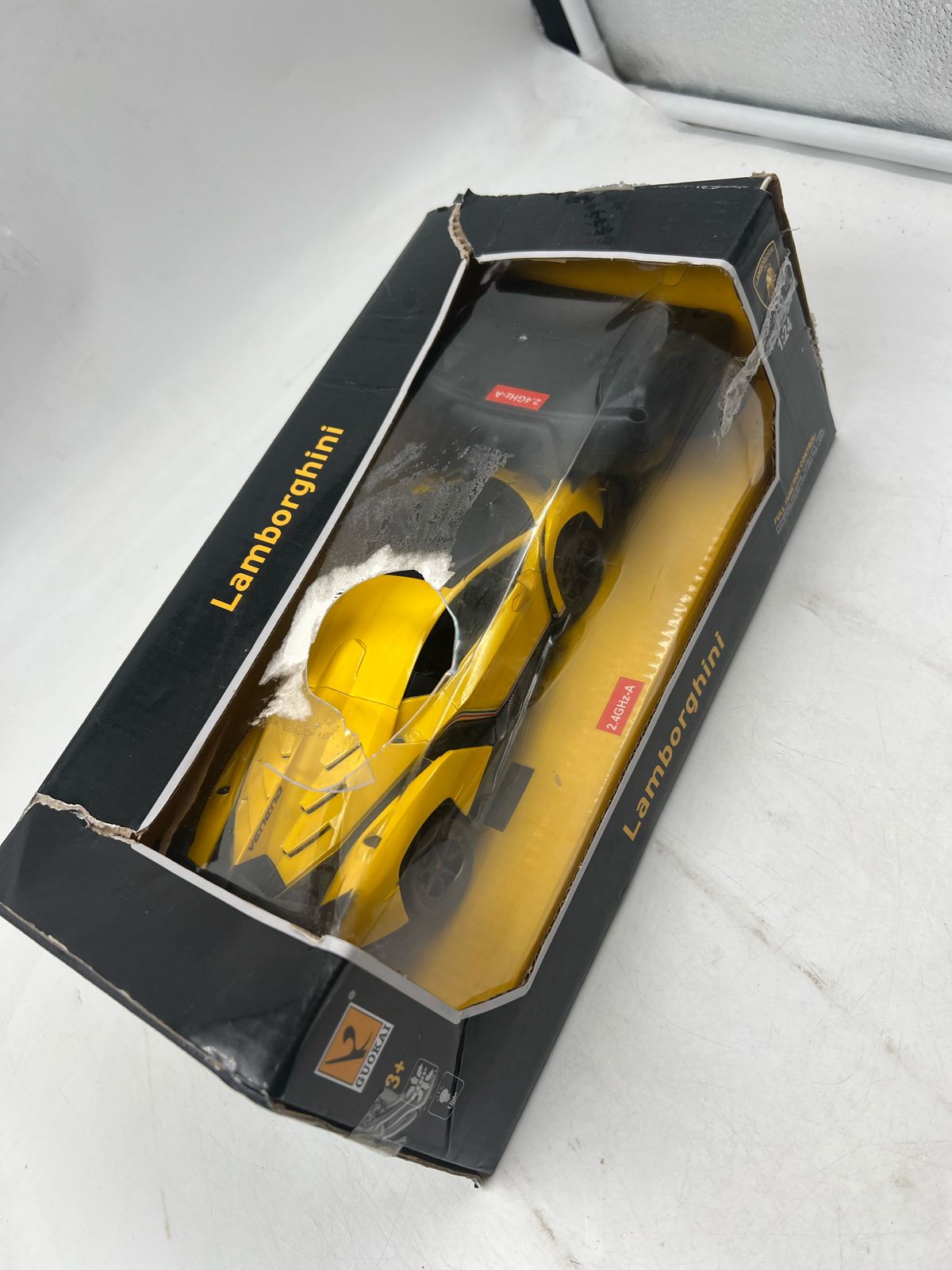 Lamborghini de juguete escala 1:24 (USADO)