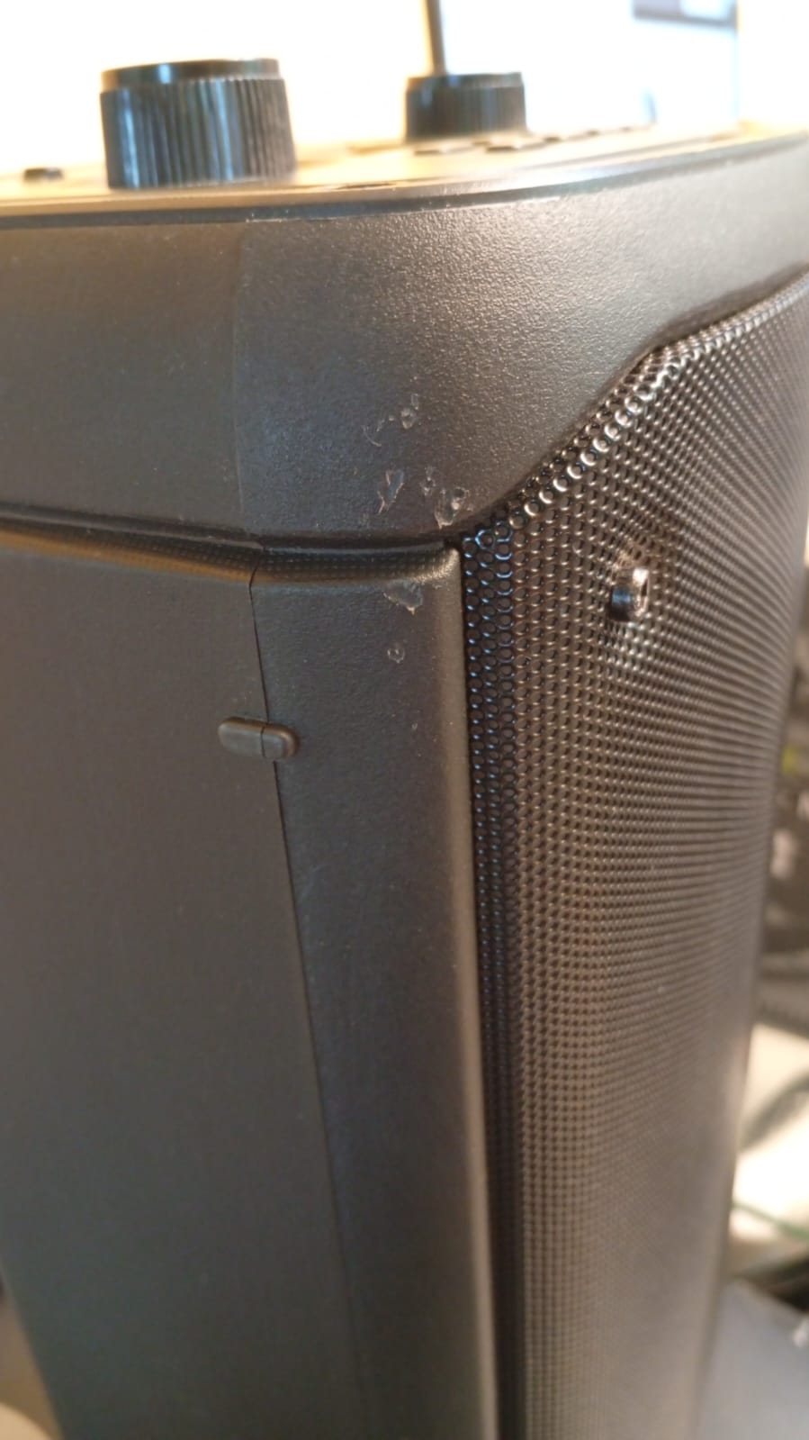 Altavoz Bluetooth Q55, con 2 microfonos, luces RGB,(DETALLE).