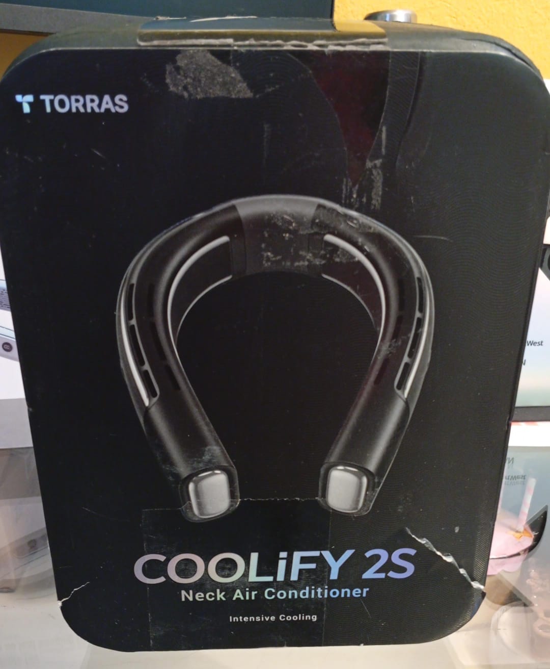 Ventilador de Cuello Portátil, Recargable, Refrigeración.(USADO)