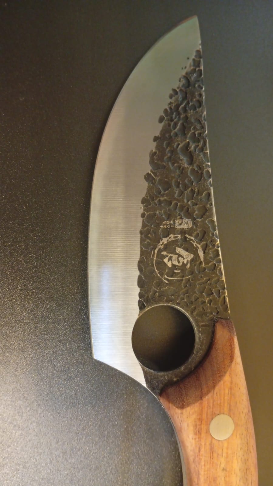 Cuchillo Vikingo Golden Bird, de carnicero, deshuesador.