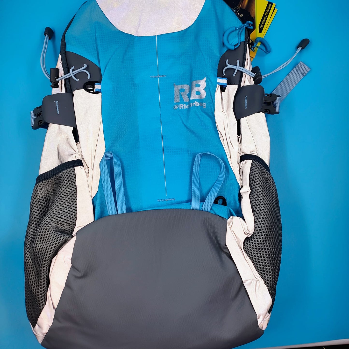 Mochila reflectante para motocicleta. Mochila ligera.