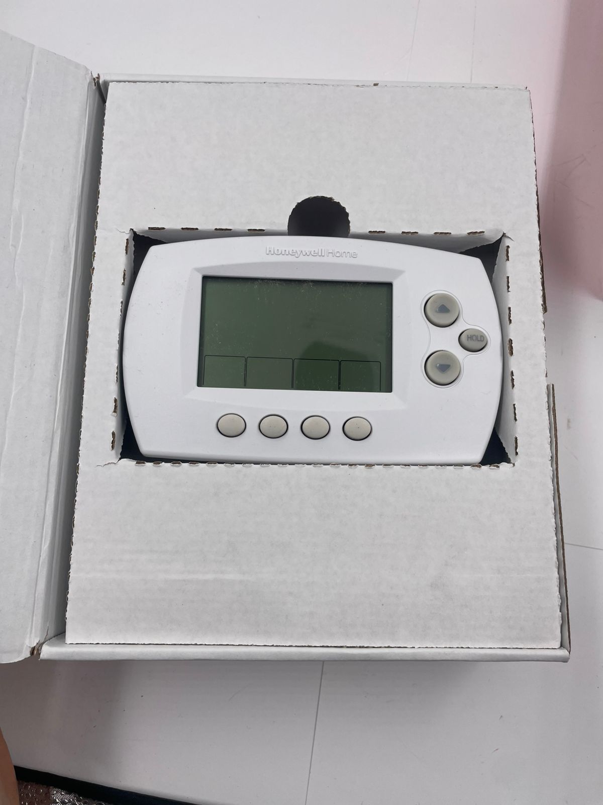 Termostato programable Honeywell Home Wi-Fi de 7 días.