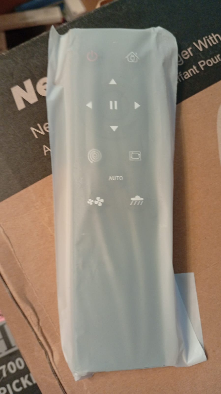 Robot aspirador y fregona, succión de 4000 Pa, (USADO).