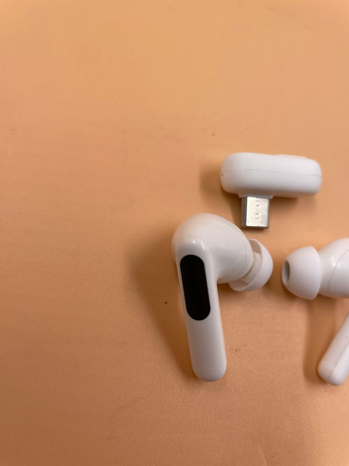 Auriculares inalámbricos para juegos RYR NEO 100.(USADOS)