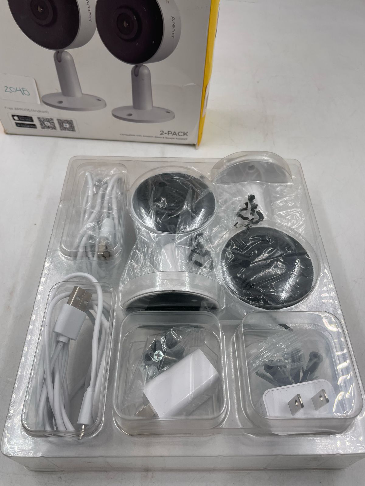 ARENTI Cámara de seguridad WiFi para interiores. 2 PACK.