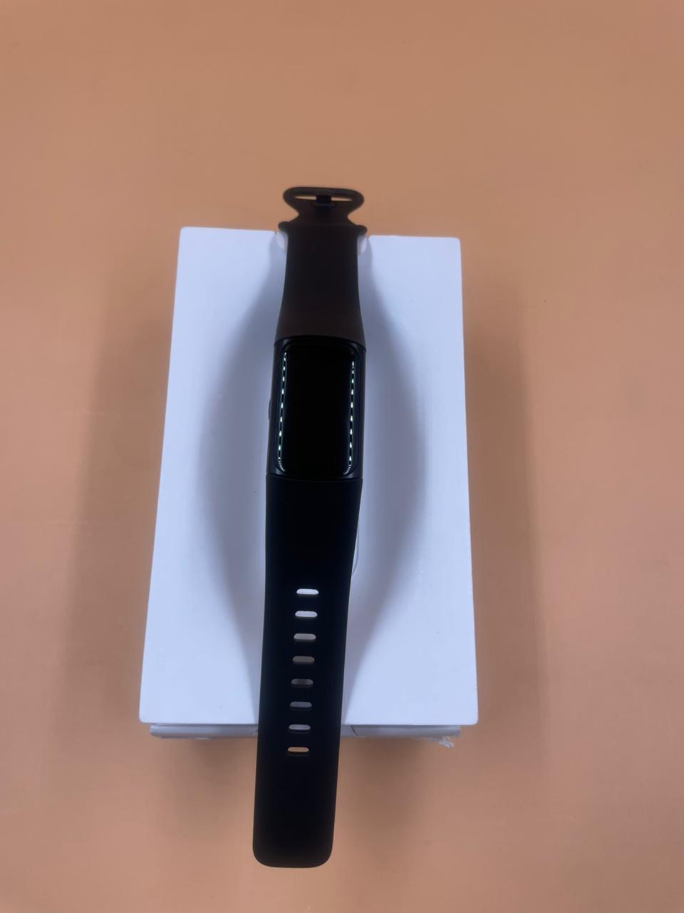 Fitbit El rastreador de Actividad Google Charge 6.(USADO)