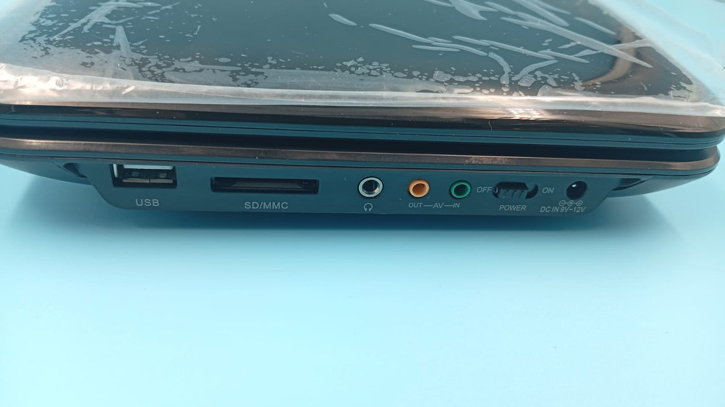 Reproductor DVD portátil, GPX de 10.1", recargable, control remoto.(USADO).