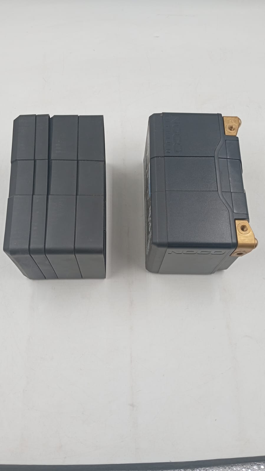 Batería de litio, 12 V, Para motos, scooter o varios. (USADO).
