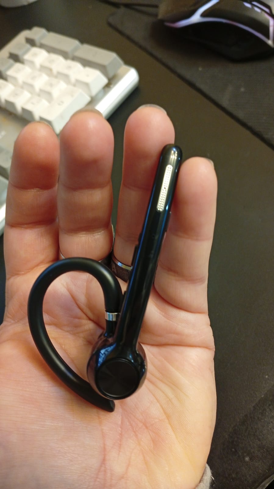 Auricular, inalámbrico, manos libres, cancelación de ruido (USADO).