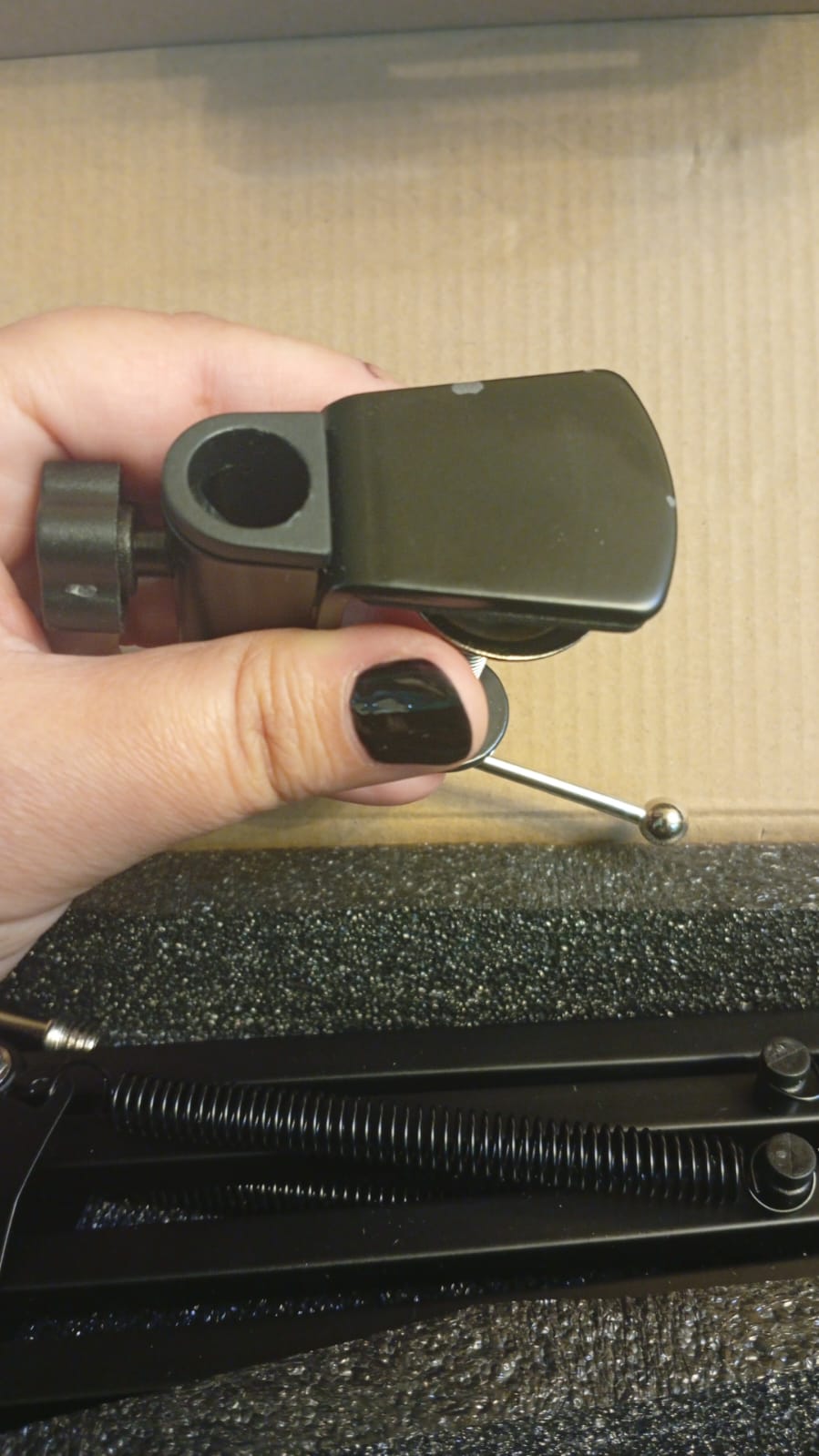 QIUOIO Micrófono para videojuegos con brazo, RGB (DETALLE).