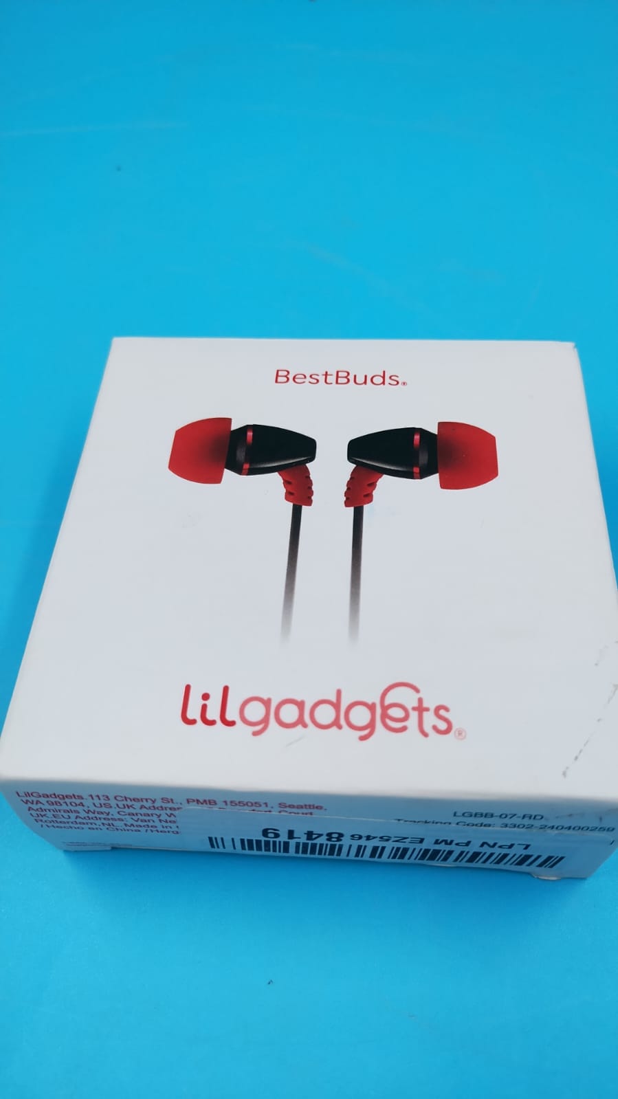 Auriculares intrauditivos, micrófono y volumen limitado para niños.