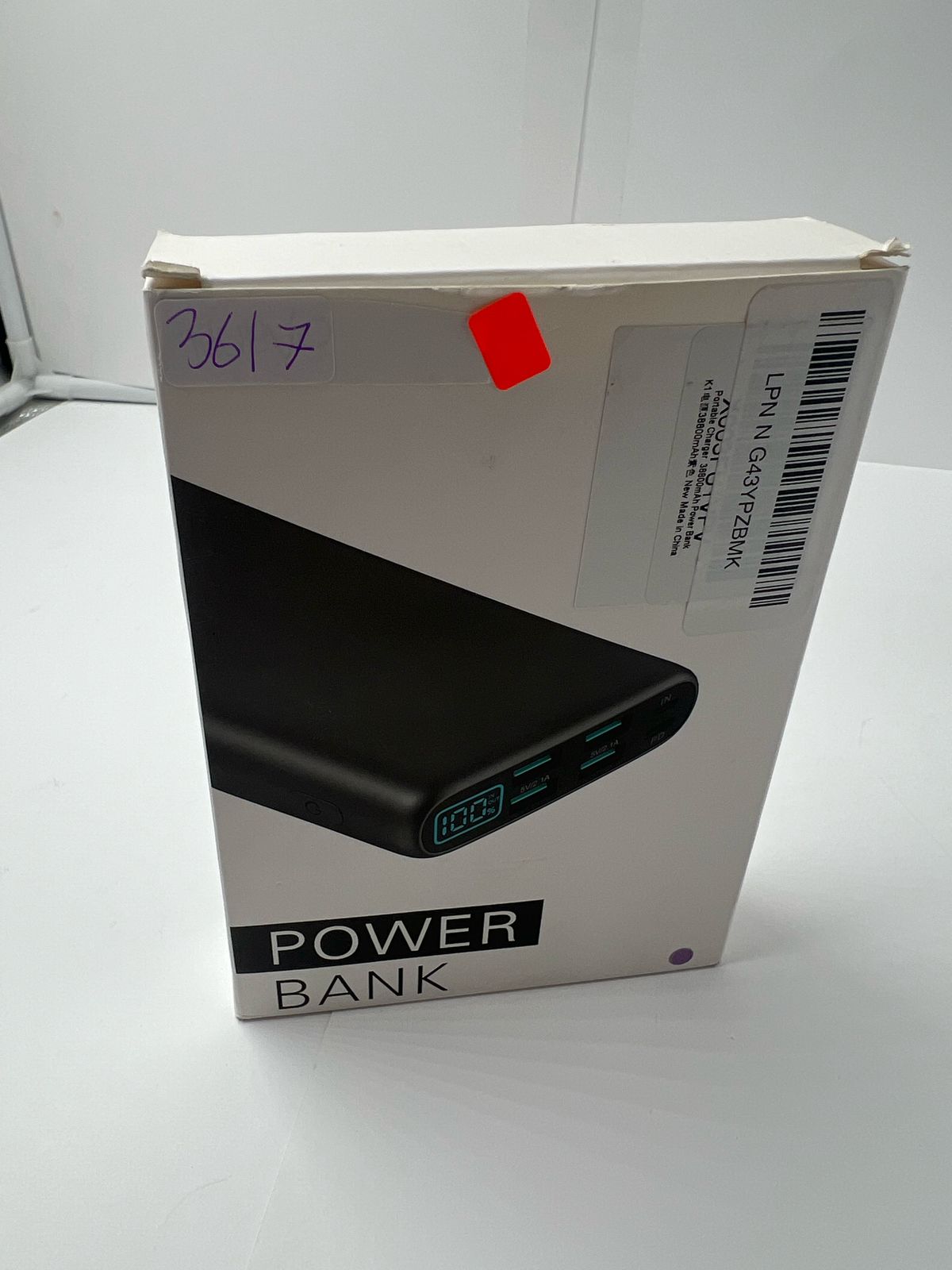Bateria Externa Portatil HX200K1 con 5 Salidas y 2 Entradas