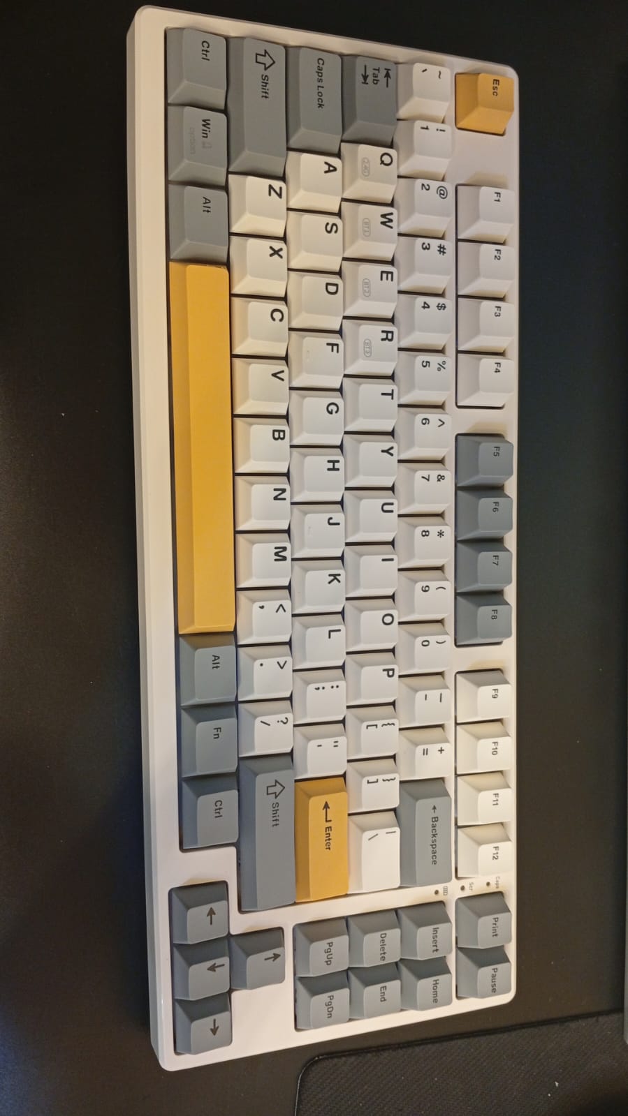 Teclado mecánico inalámbrico, Bluetooth/2.4/USB-C,Windows/Mac.