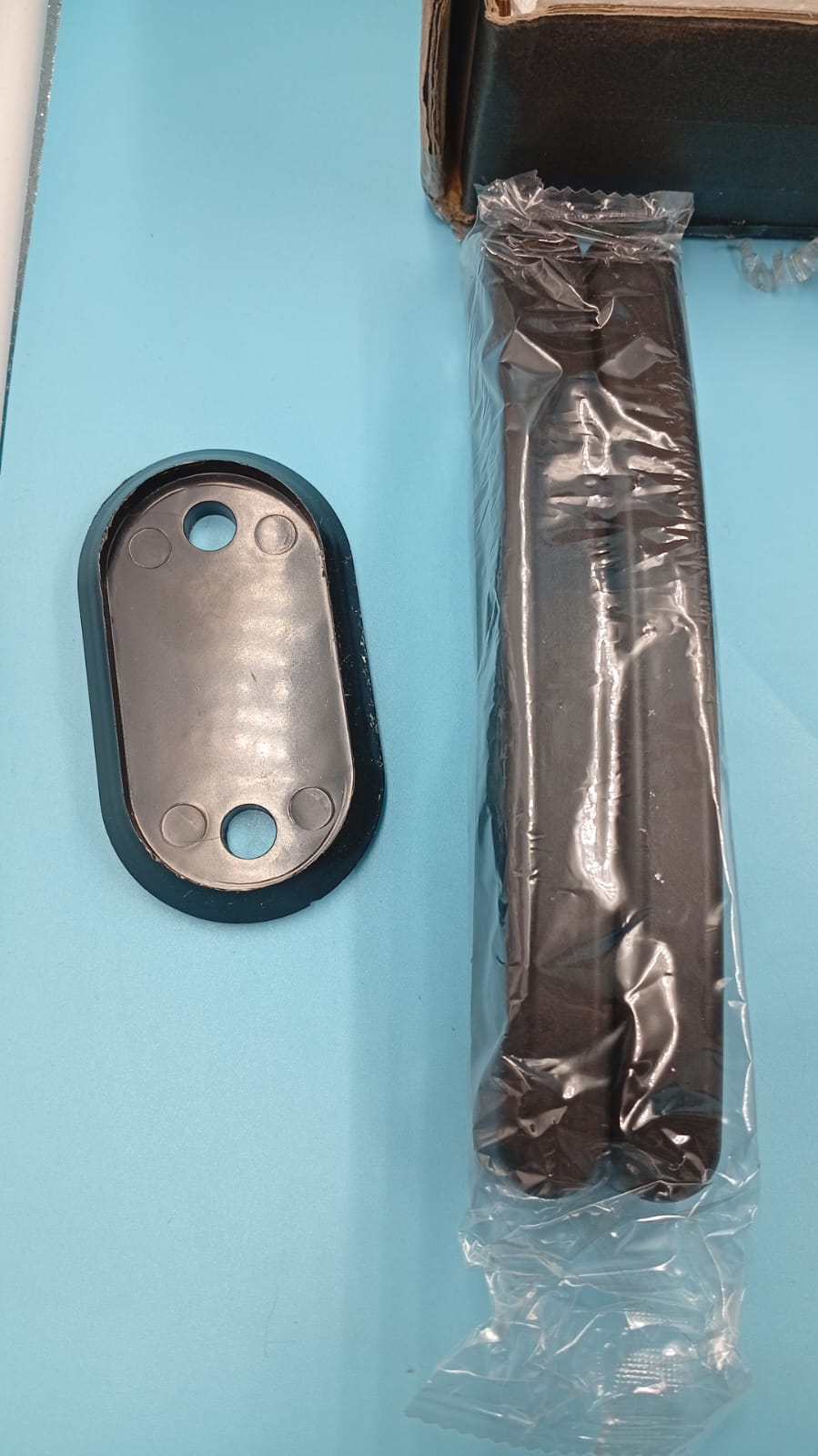 Soporte Universal Giratorio para TV de 32 a 70", Ajustable 4 Niveles.