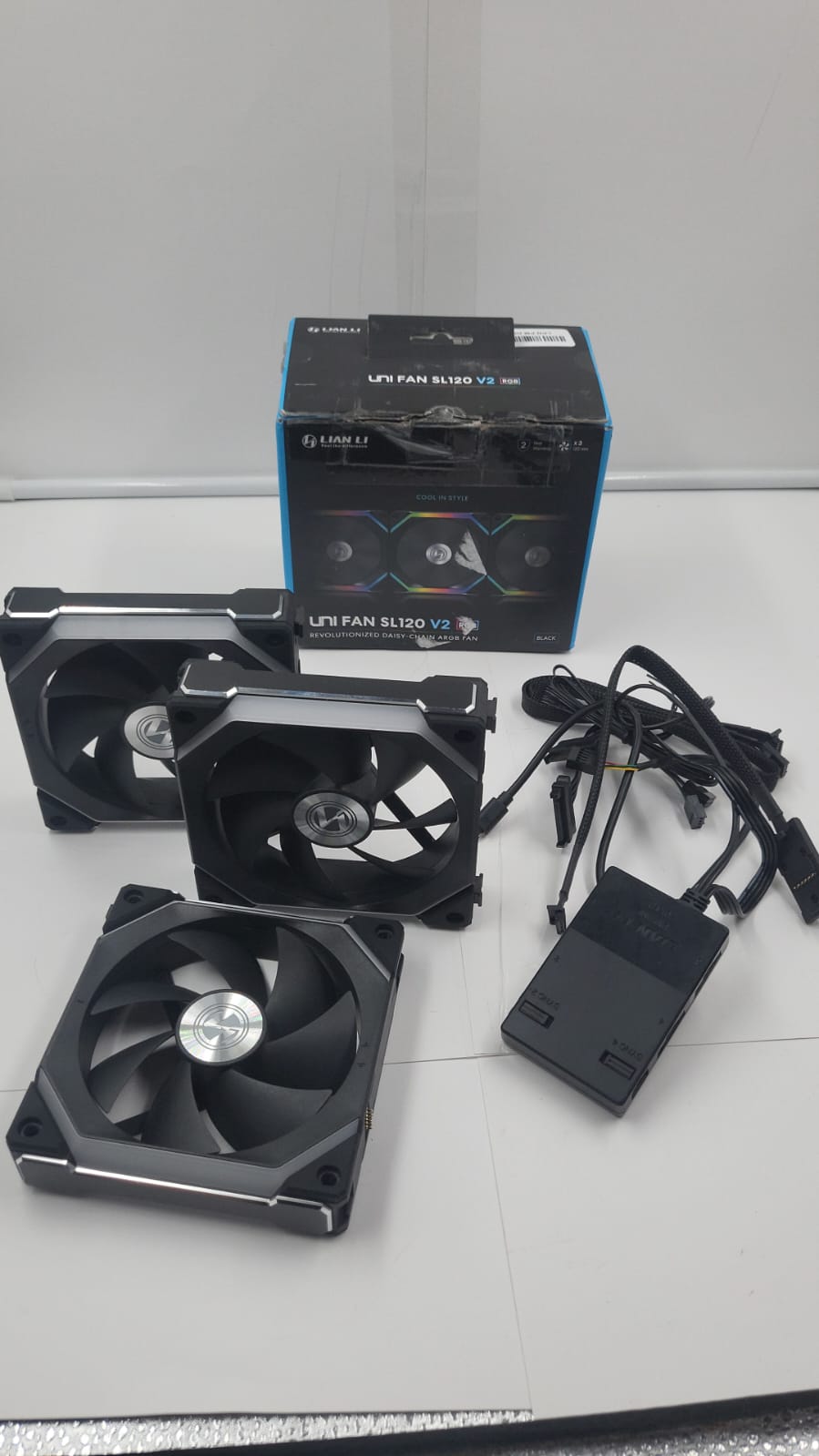 Lian Li SL120V2-3B Uni Fan Sl V2 Sl120 - Ventilador de caja. USADO
