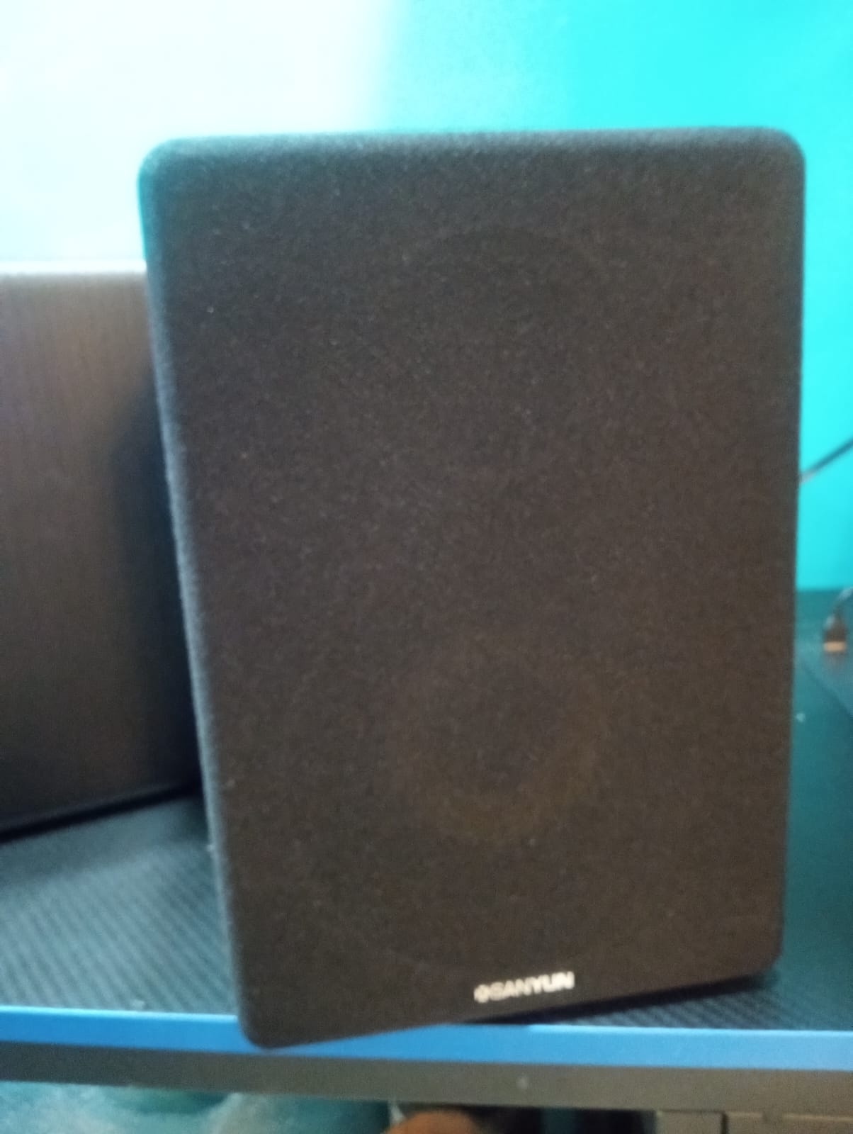 Altavoces de doble modo de 80W, 4", modo HiFi, óptico coaxial.