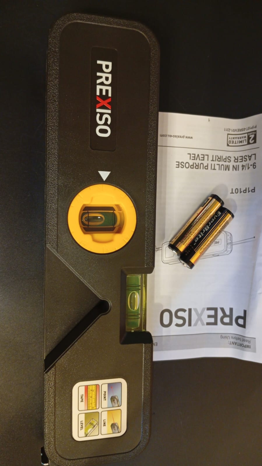 Nivel láser 4 en 1, punto de alineación, línea láser y cinta métrica.