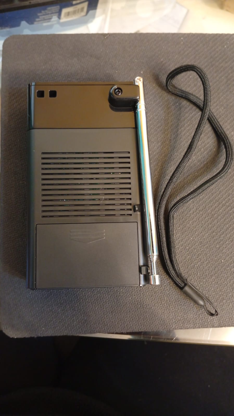 Sony ICF-P27 Radio portátil con Altavoz y sintonizador Am/FM.