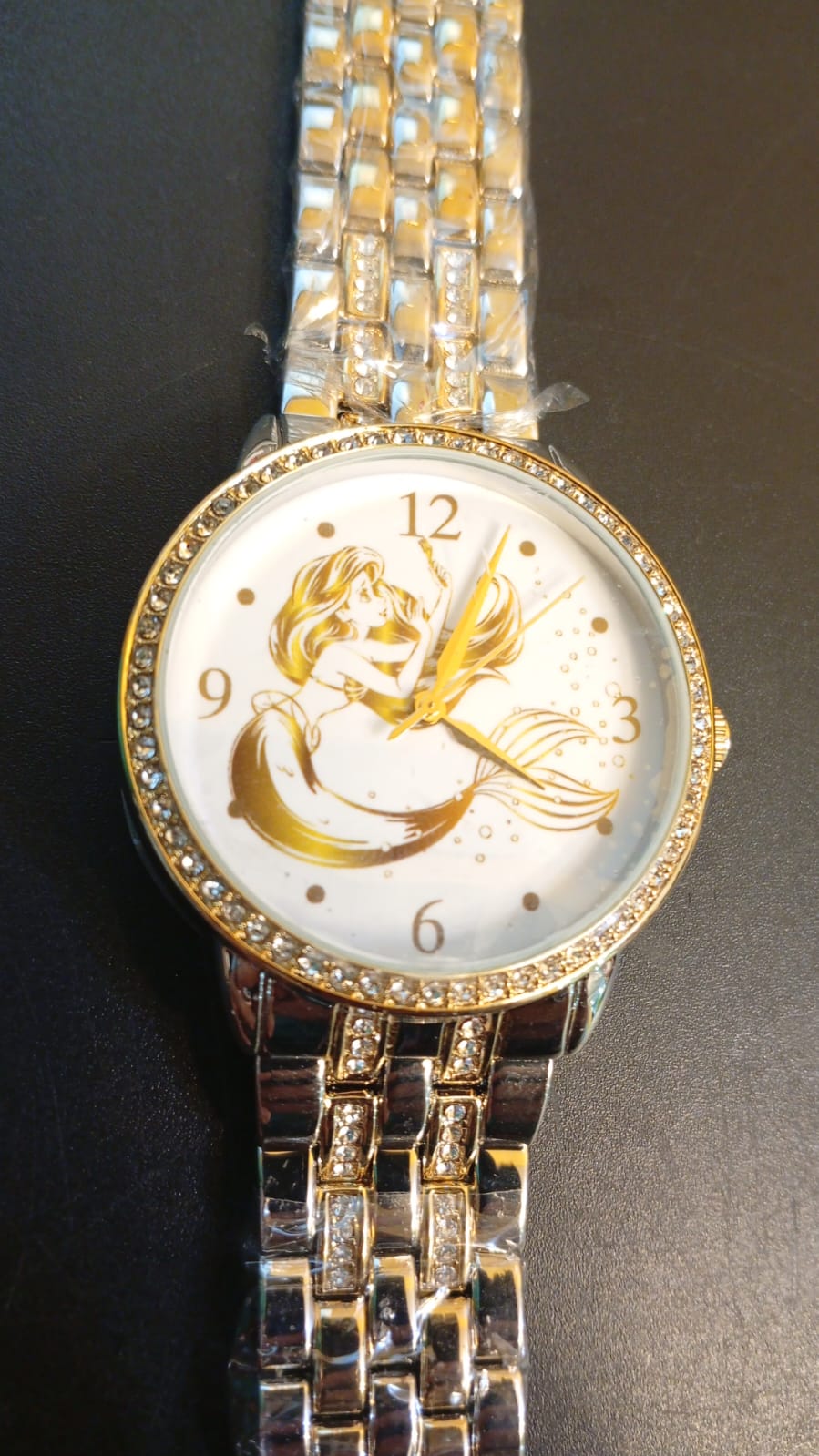 Reloj con pedreria, La Sirenita, para adulto, dorado y plata.