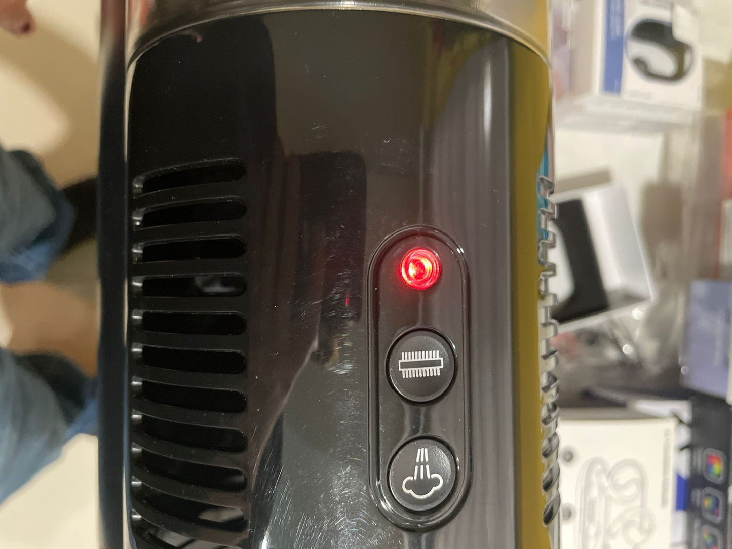 Maquina automatica de limpieza de cepillos para cabello.(USADO)