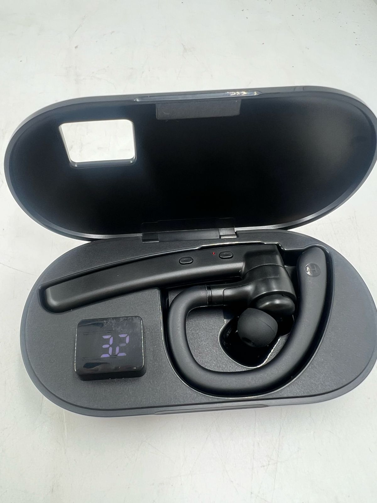 Auriculares Bluetooth 110 hrs 600 mAh (USADO)