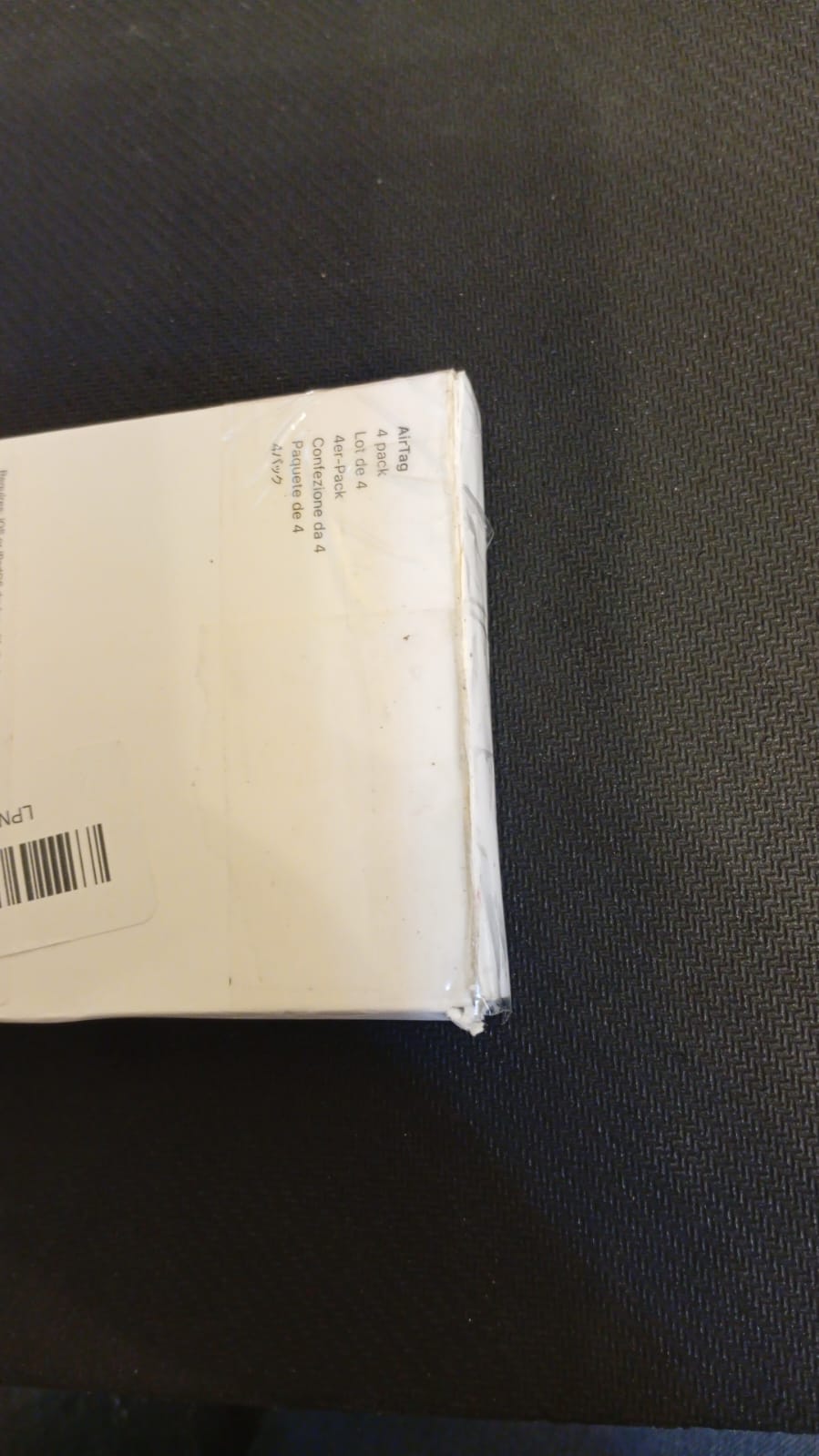 Apple AirTag (Paquete de 4), resistente al agua y polvo, IP67.