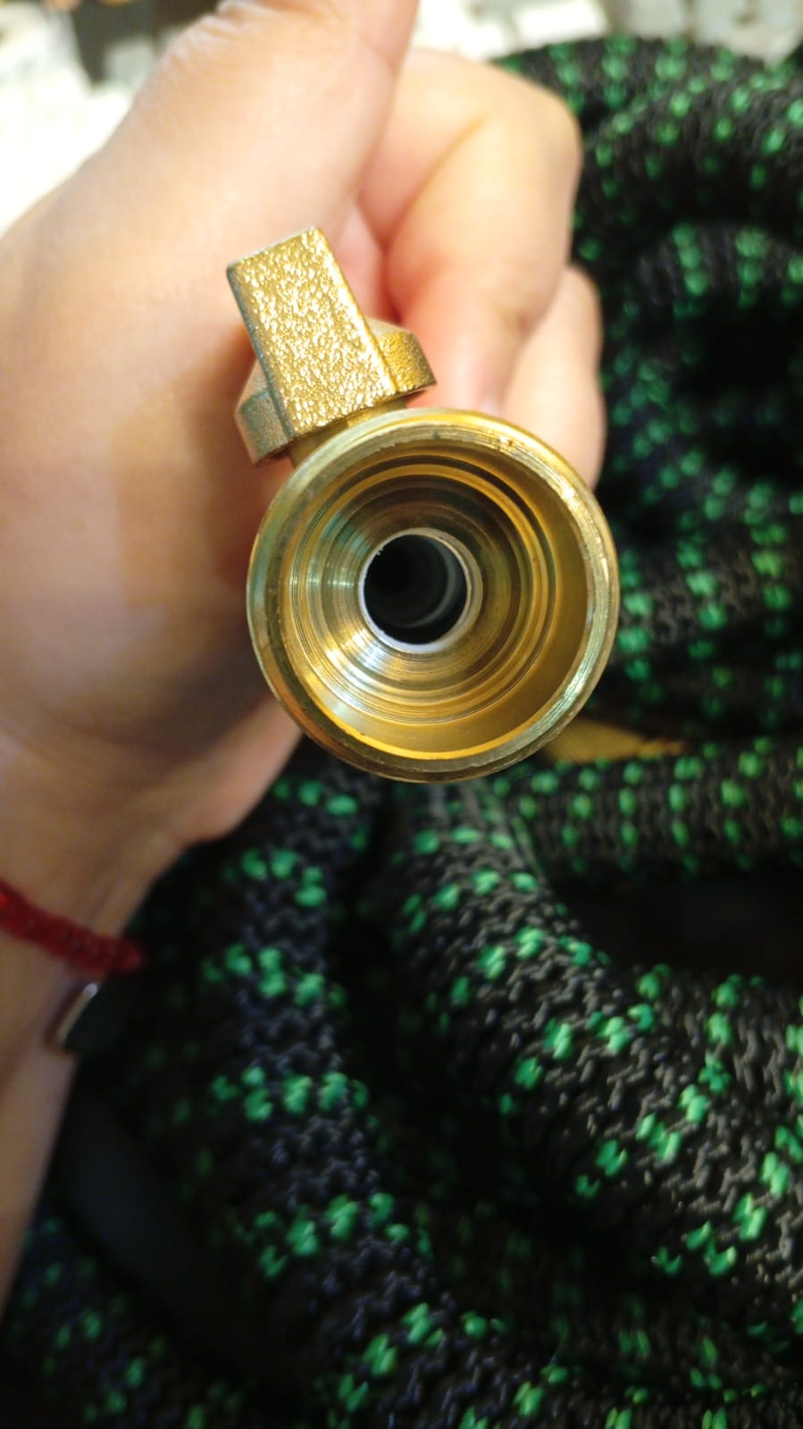 Manguera de Jardín, 75FT/22.5Mts, Expandible con boquilla 10 modos.