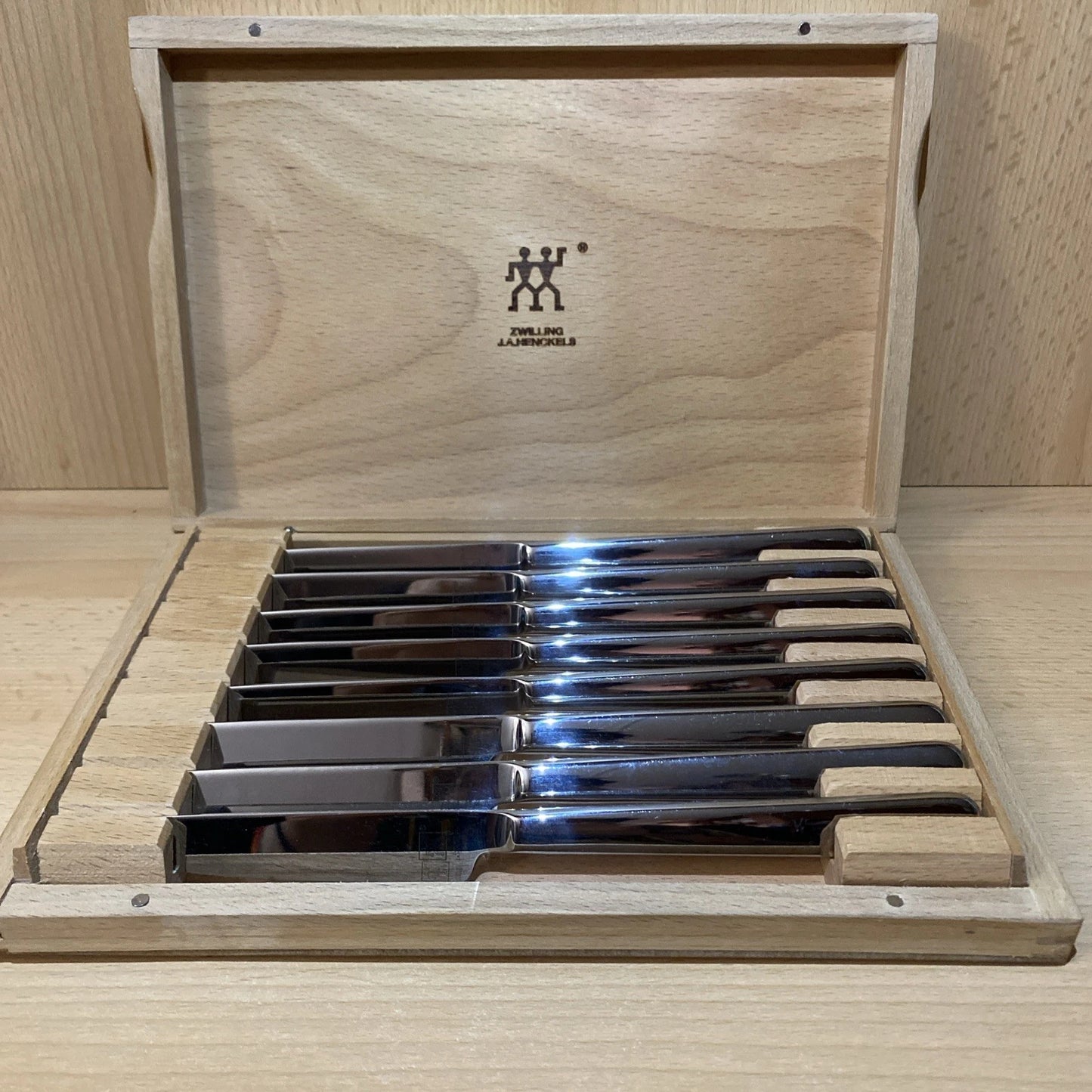 Juego de cuchillos para carne Henckels de acero inoxidable de 8 piezas