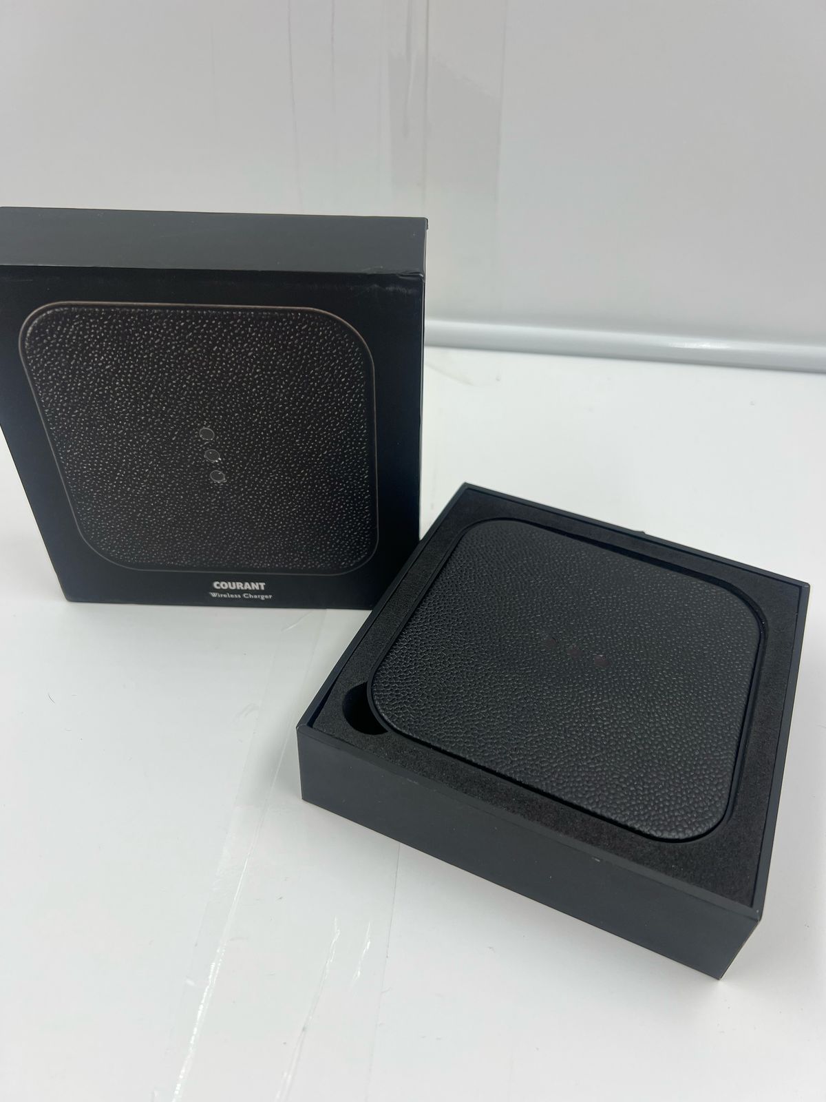 Courant Catch:1 cargador inalámbrico pad