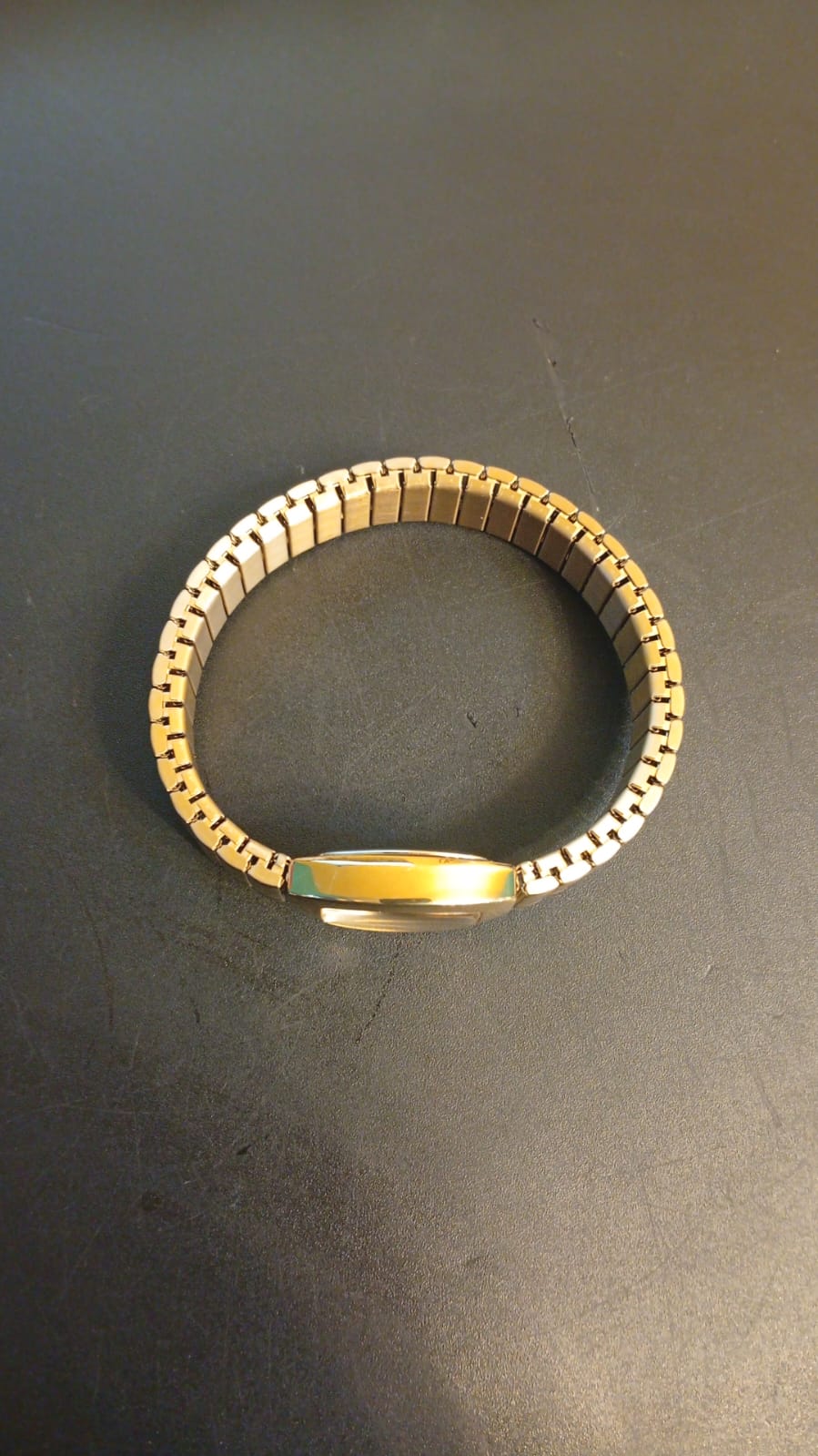 Reloj para mujer, banda de expansión, Caravelle by Bulova.(USADO)