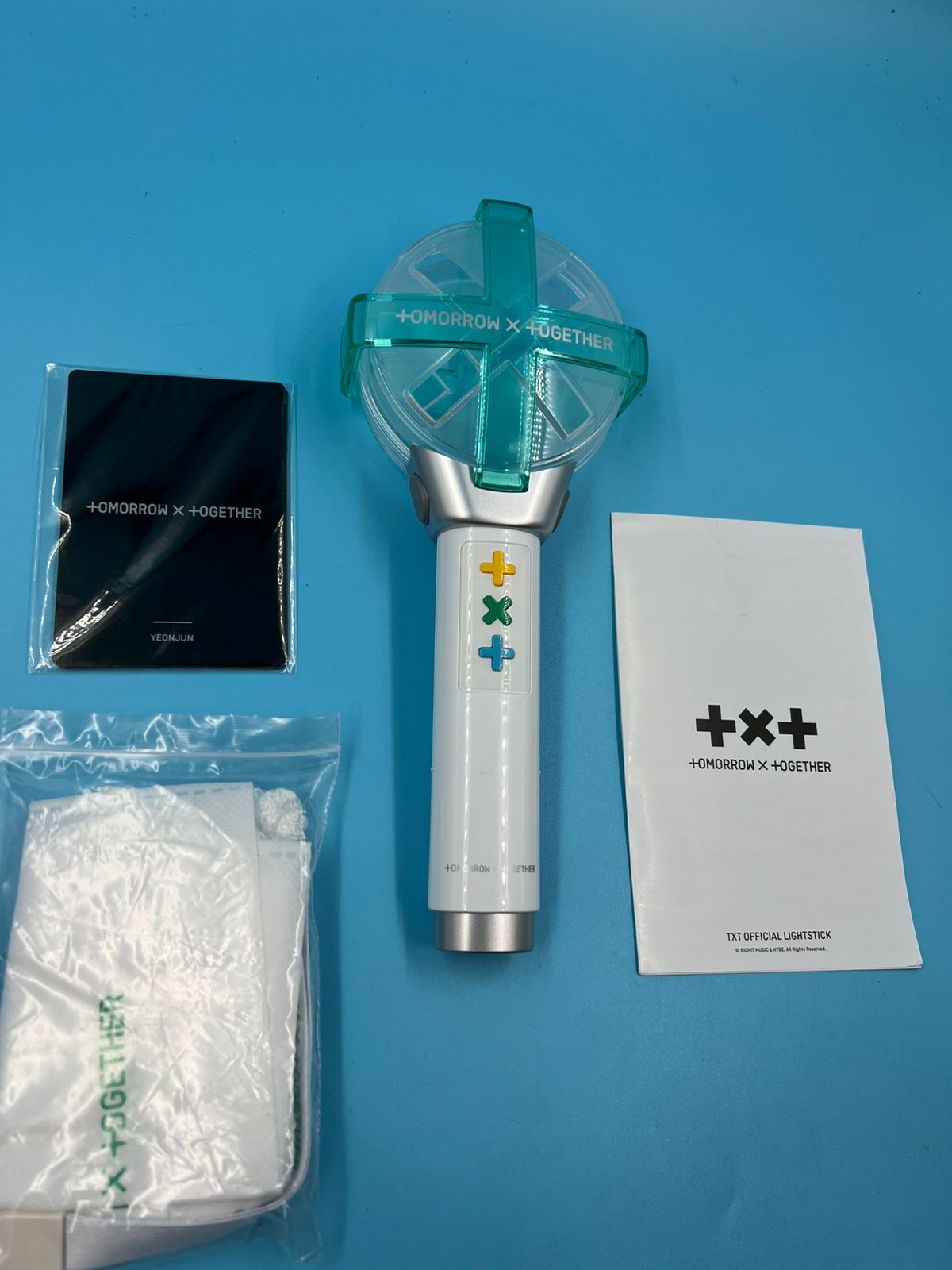 Tomorrow X Together - Kpop Lightstick Ver1 con photocards, openbox