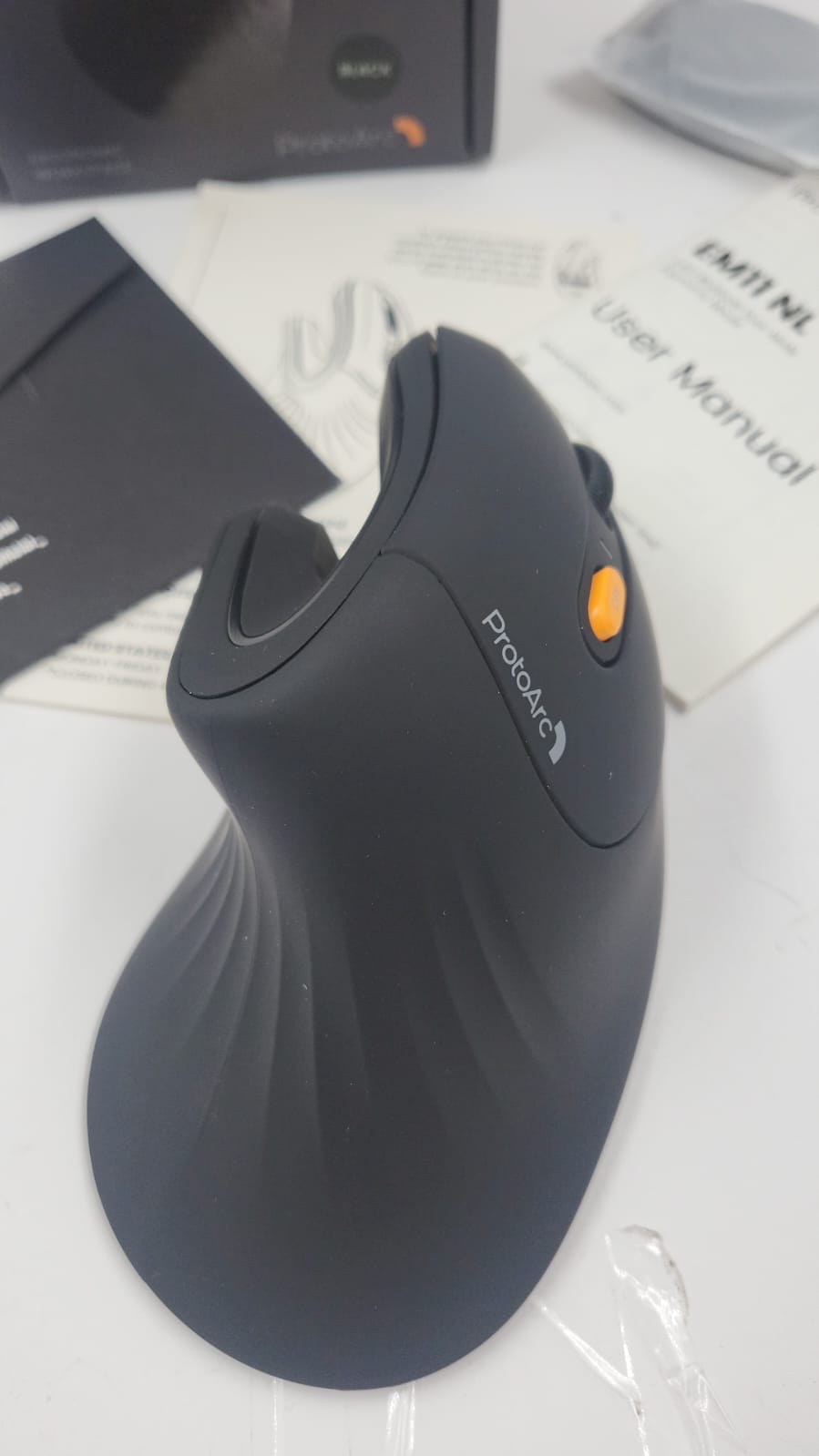 Mouse ergonómico EM11 NL inalámbrico recargable con Bluetooth,ProtoArc