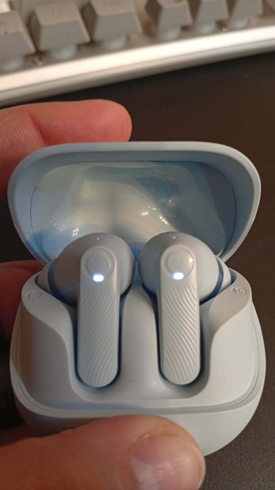 Auriculares inalámbricos, intrauditivos, Bluetooth 5.4. Siawag.