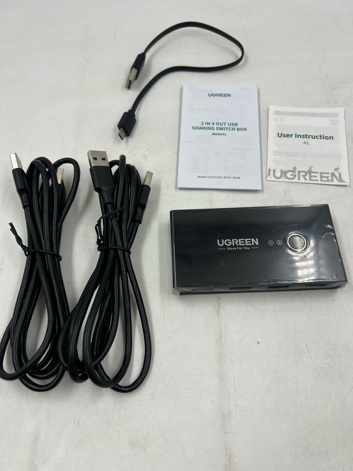 UGREEN Switch USB 2.0 Selector 2 Entradas y 4 Salidas