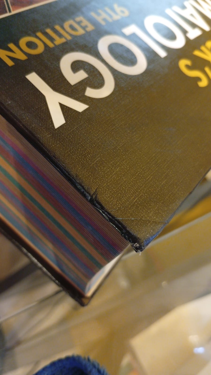 Libro Fitzpatrick's Dermatology, 9th Edicion, Volumen 1, editorial McGraw.