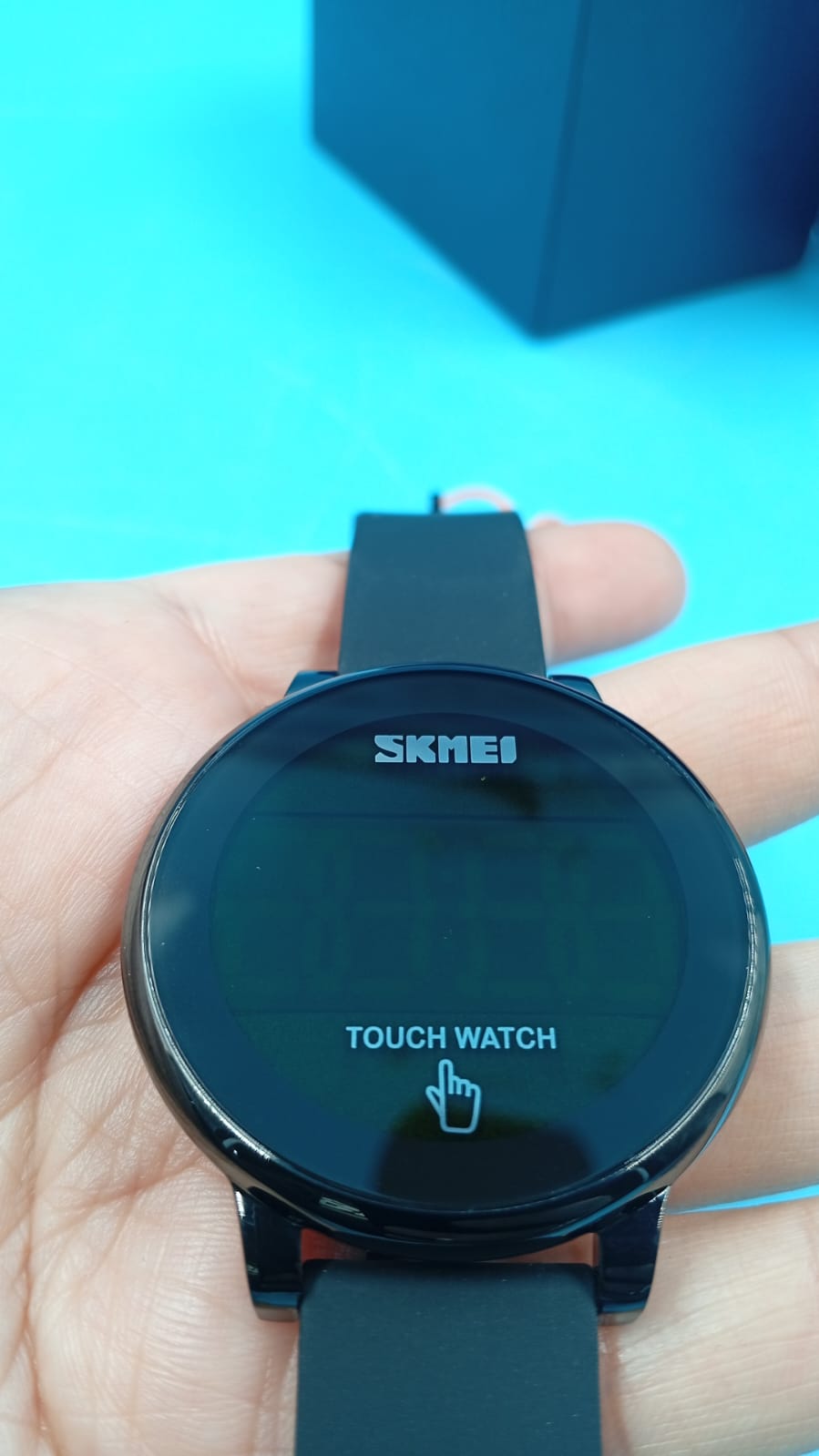 Reloj con pantalla táctil, deportivo e informal, acero inoxidable.