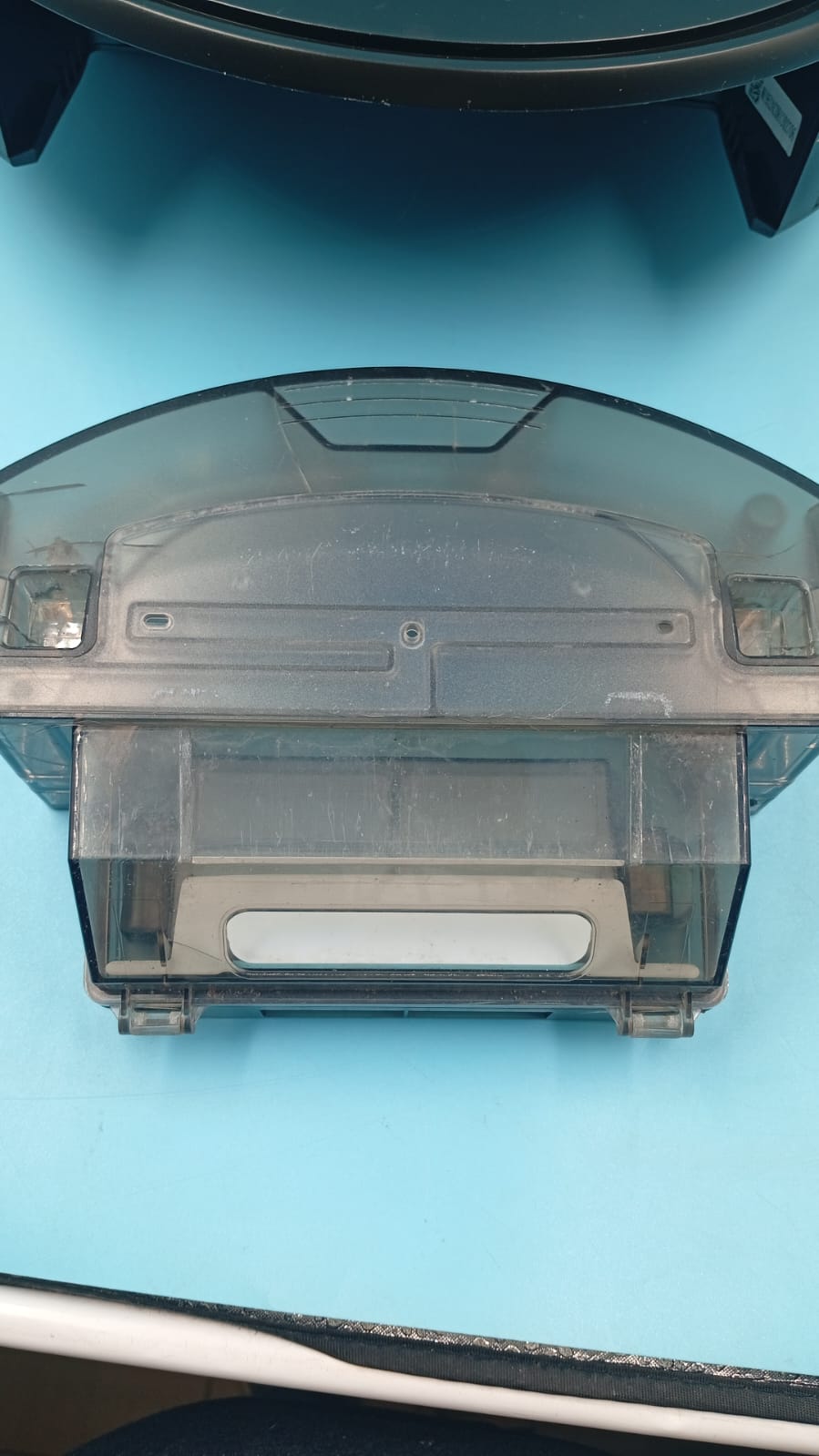 Robot aspirador y fregona, succión de 4000 Pa, (USADO).