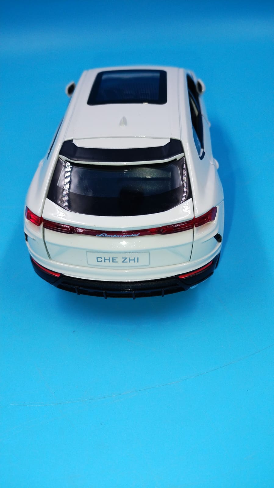 1:24 Lamborghini Urus Miniatura Rm De Metal Con Sonido.