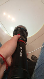 Linterna recargable Skyfire, alta luminosidad, 40000 mAh, Correa y Lente.