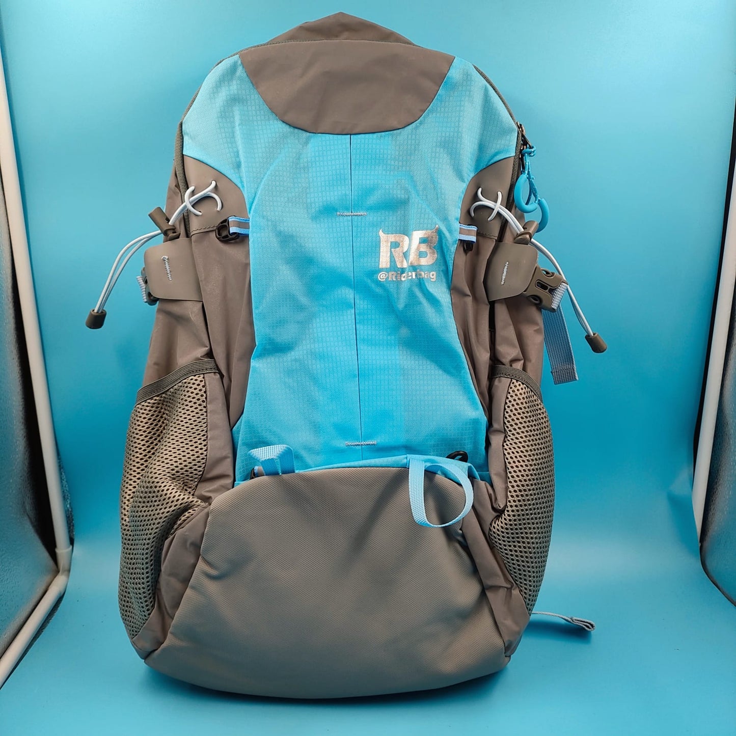 Mochila reflectante para motocicleta. Mochila ligera.