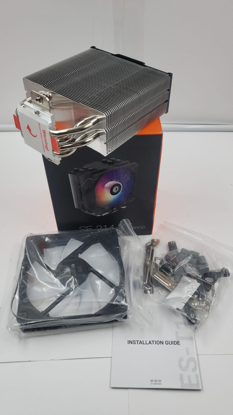 ID-COOLING SE-214-XT ARGB Enfriador de CPU 4 Heatpipes Enfriador de aire ARGB