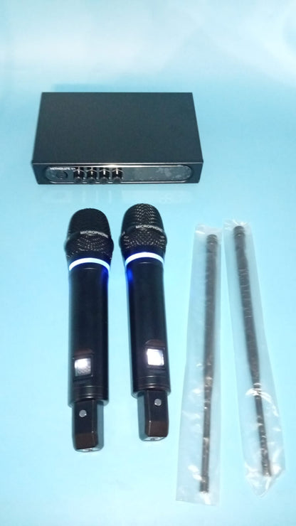 Sistema de micrófonos Kithouse S-9 inalámbricos recargables