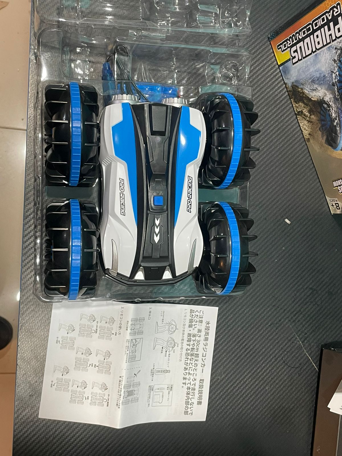 Coche anfibio RC para niños, de 2.4 GHz a control remoto.