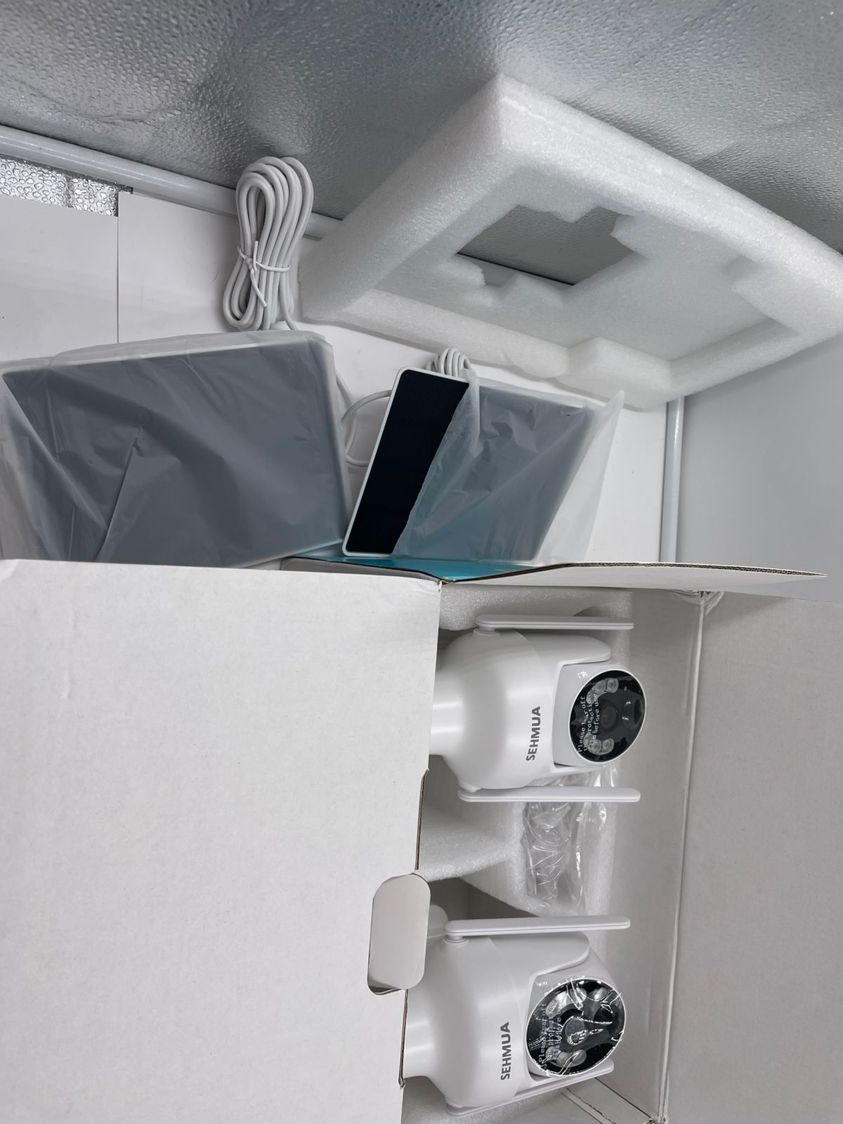 SEHMUA Cámaras de seguridad solar 2K inalámbricas para exteriores.